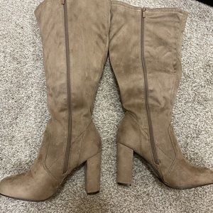 Brand new Torrid Knee high boots